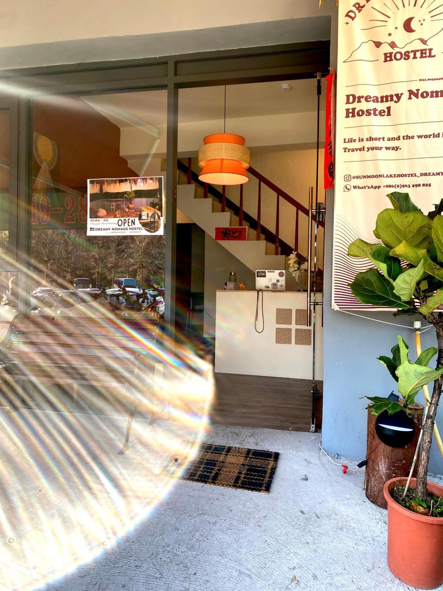Dreamy Nomads Hostel日月潭背包客 Yuchi Exteriör bild